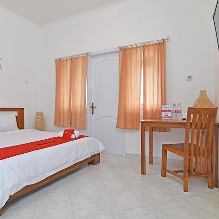Reddoorz @ Jalan Gatot Subroto Denpasar Hotel Kültér fotó