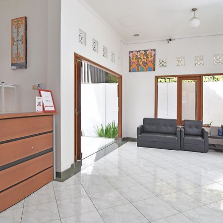 Reddoorz @ Jalan Gatot Subroto Denpasar Hotel Kültér fotó