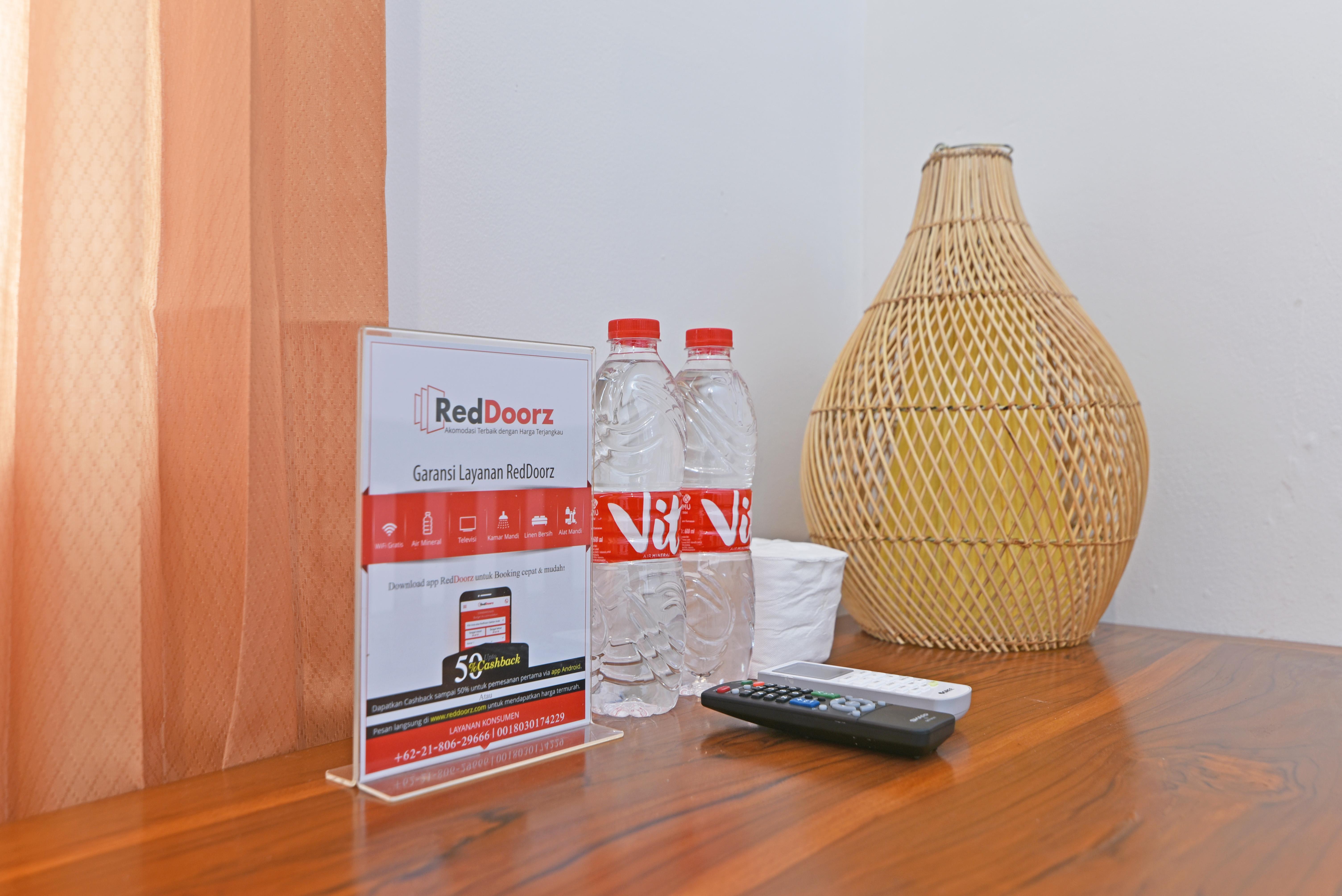 Reddoorz @ Jalan Gatot Subroto Denpasar Hotel Kültér fotó