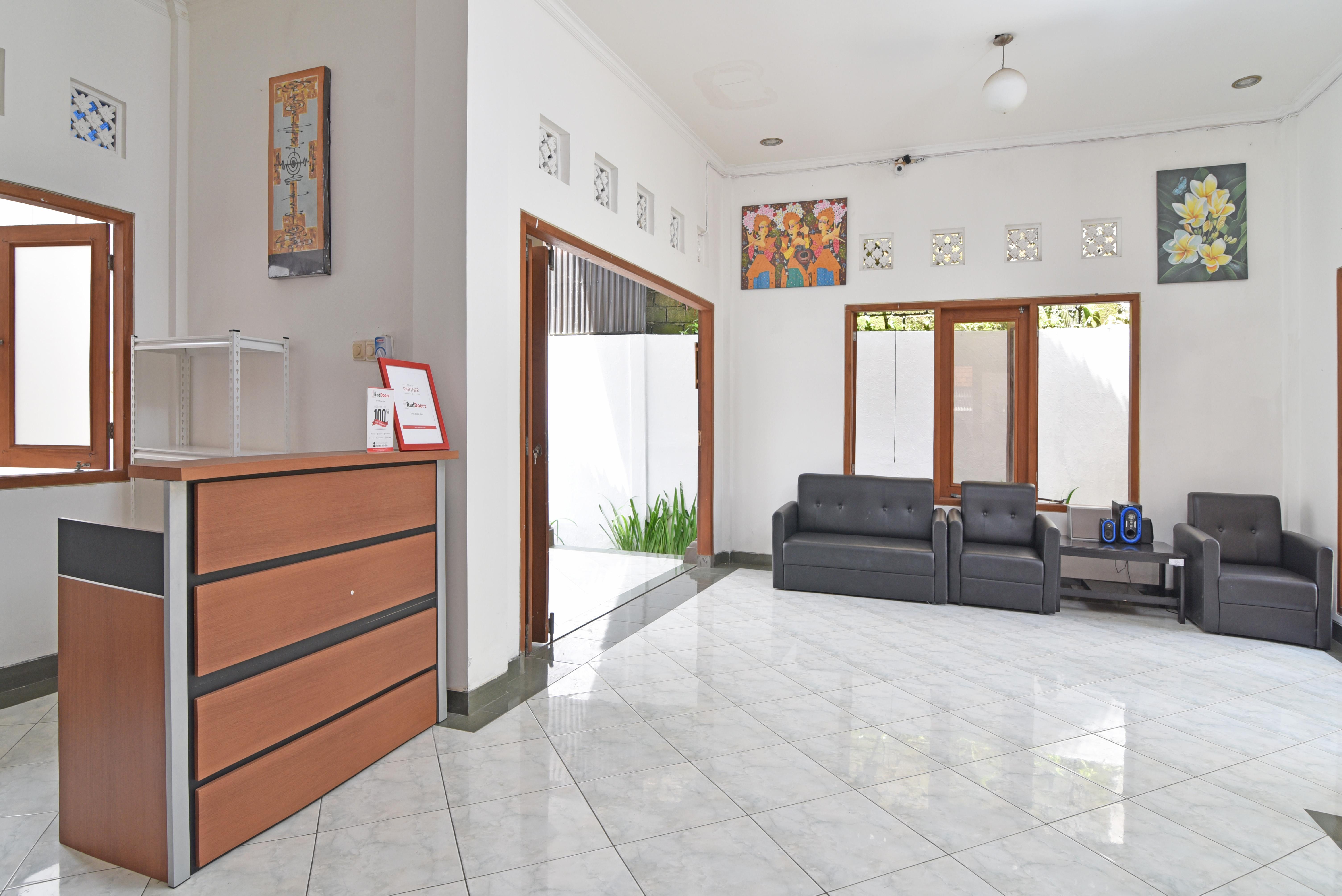 Reddoorz @ Jalan Gatot Subroto Denpasar Hotel Kültér fotó