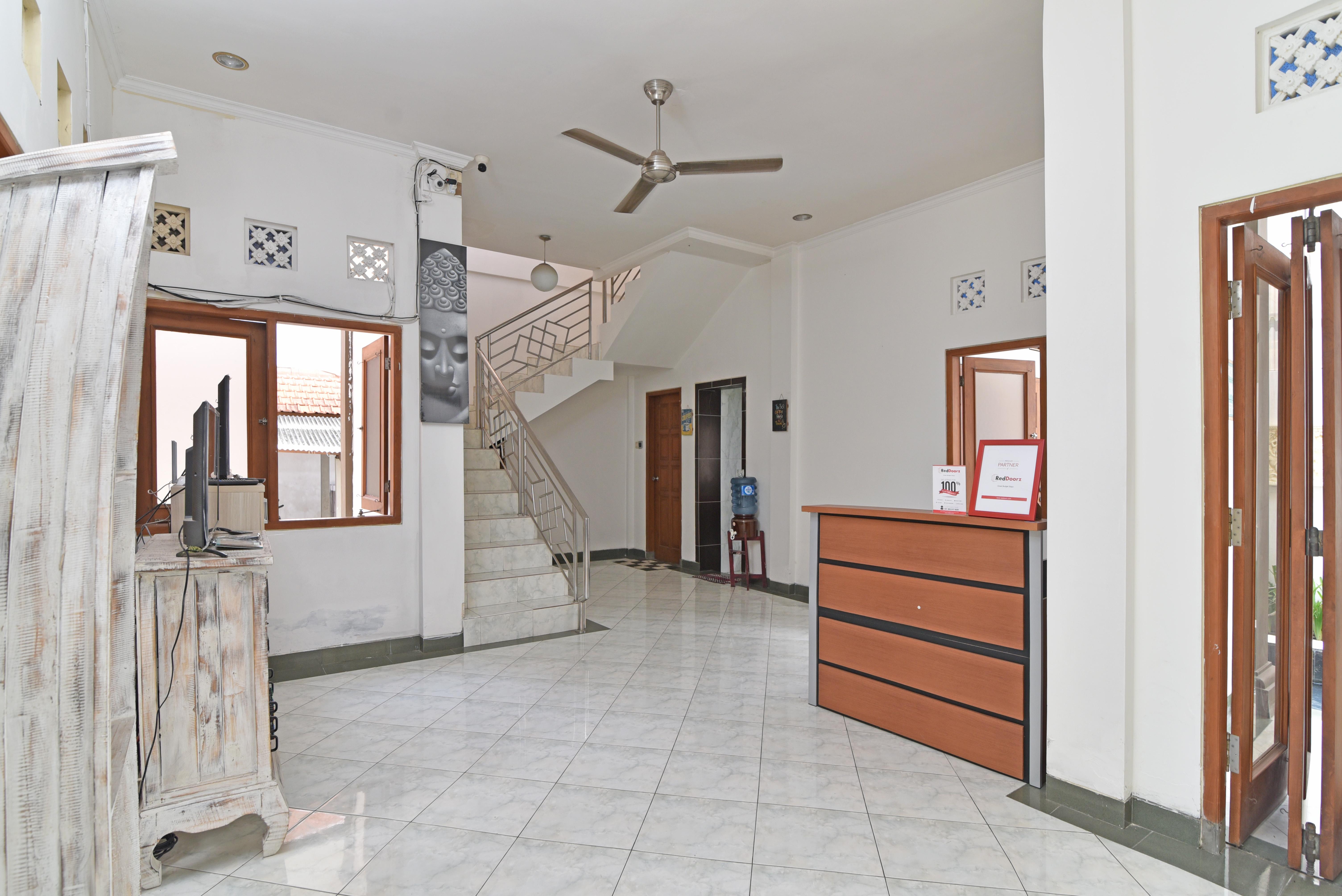 Reddoorz @ Jalan Gatot Subroto Denpasar Hotel Kültér fotó