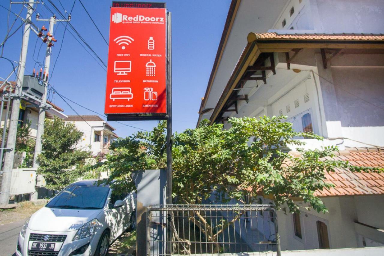 Reddoorz @ Jalan Gatot Subroto Denpasar Hotel Kültér fotó